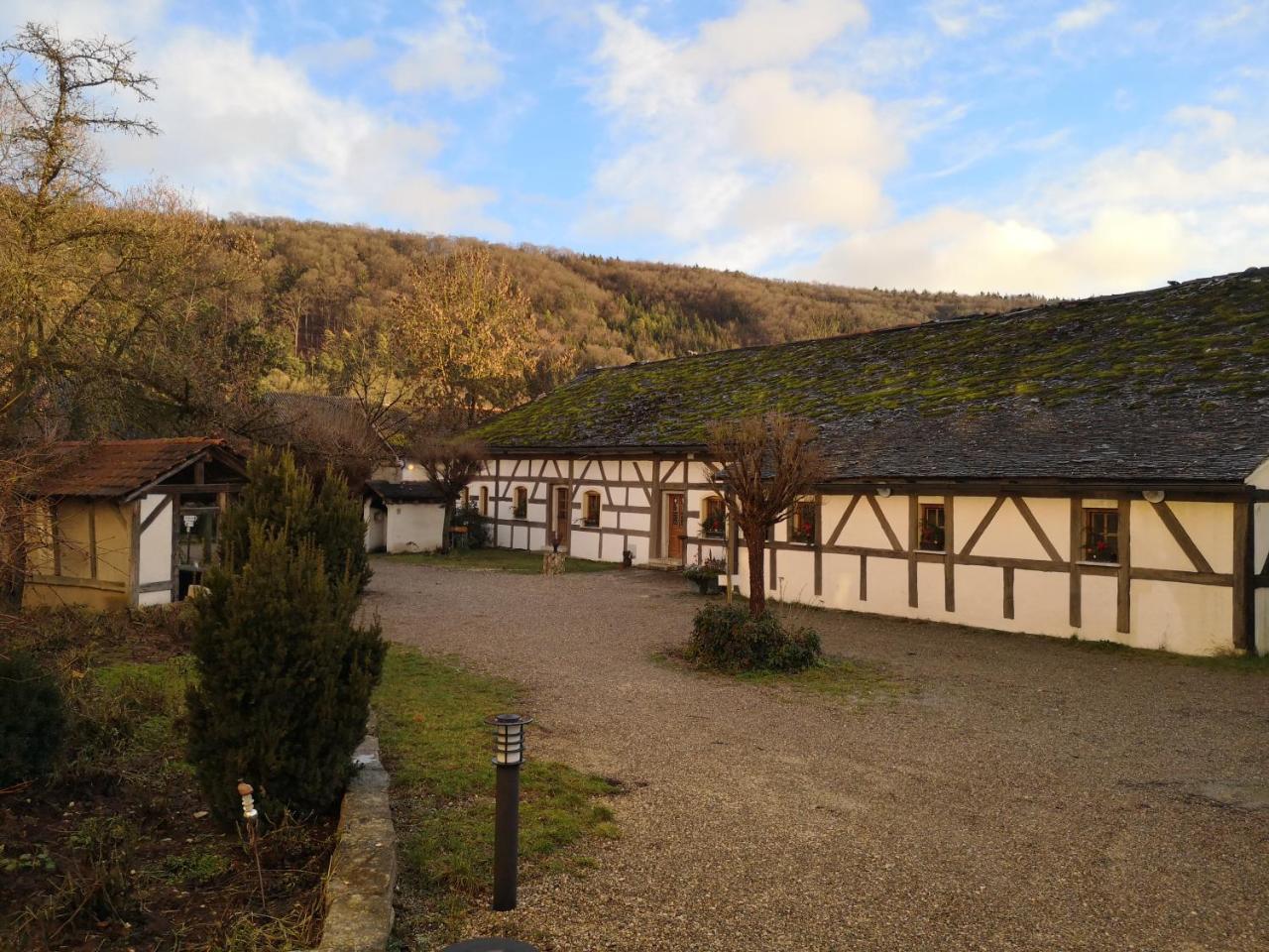 Landhotel Gut Moierhof Walting Exterior foto